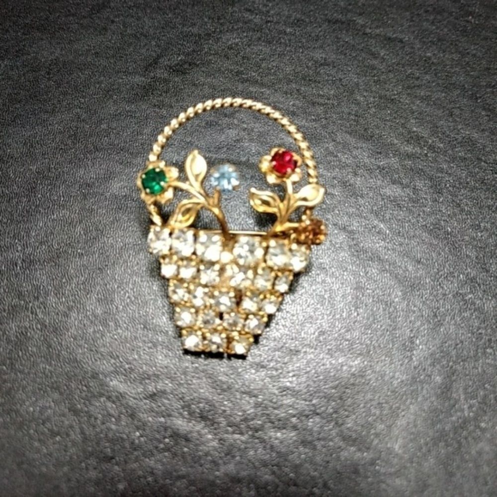 Vintage gold tone flower basket brooch pin colorful
